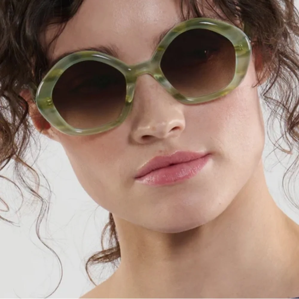 Krewe Eliza Selene sunglasses - Picture 2 of 5